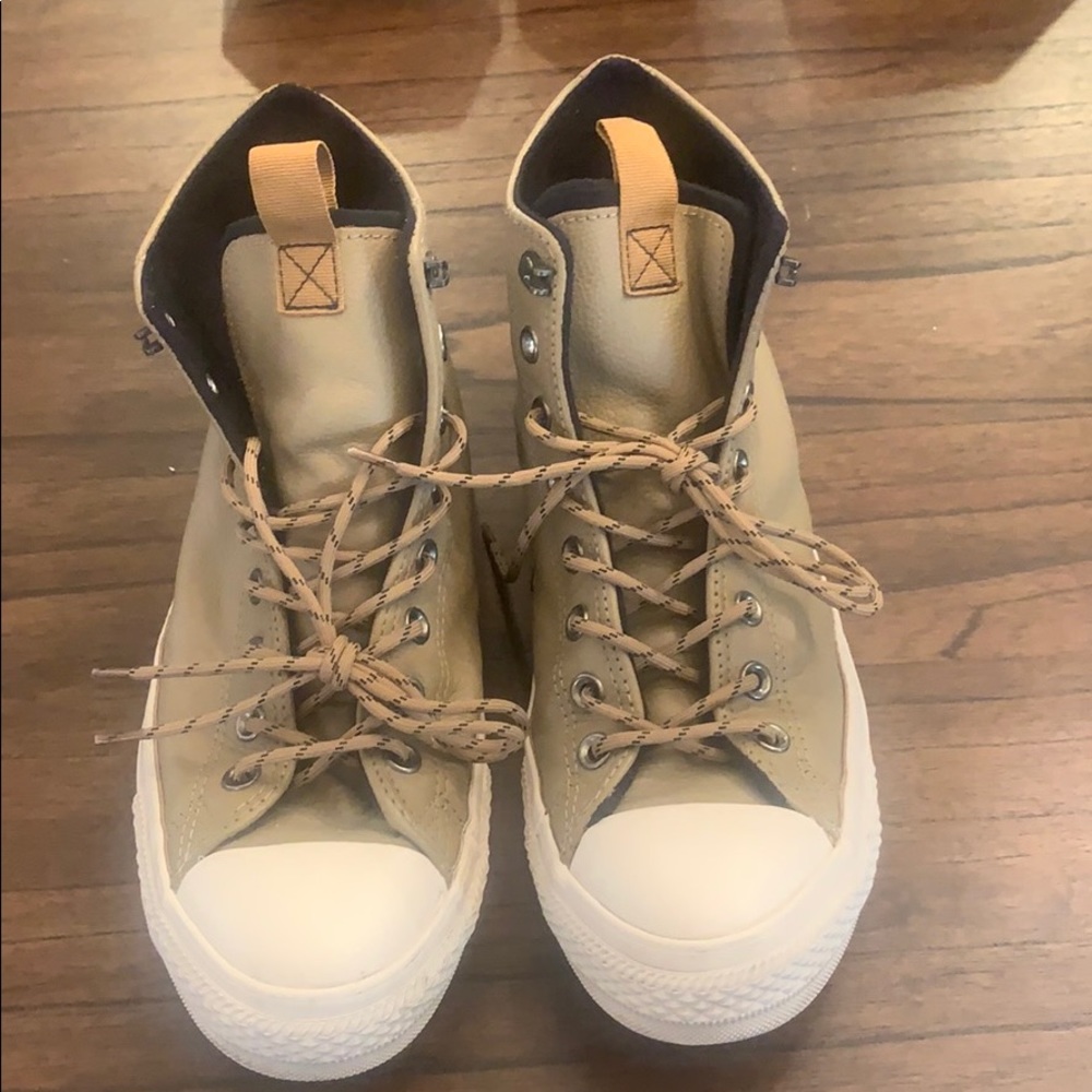 Converse leather high top Chuck Taylor’s